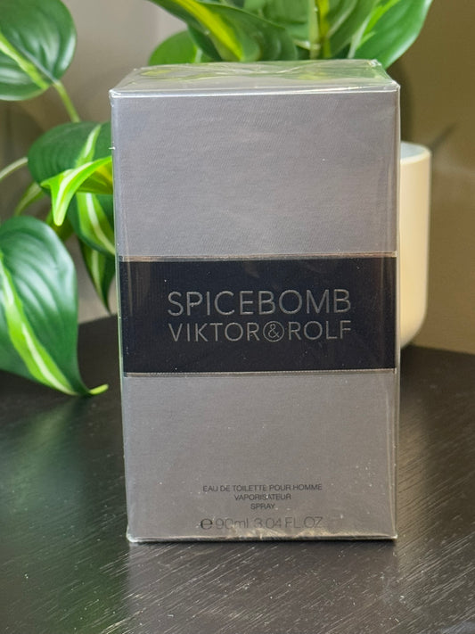 Spicebomb Eau de Toilette by Viktor & Rolf 3.04 oz